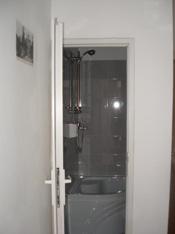 Kretan Hostel Bucarest Chambre photo